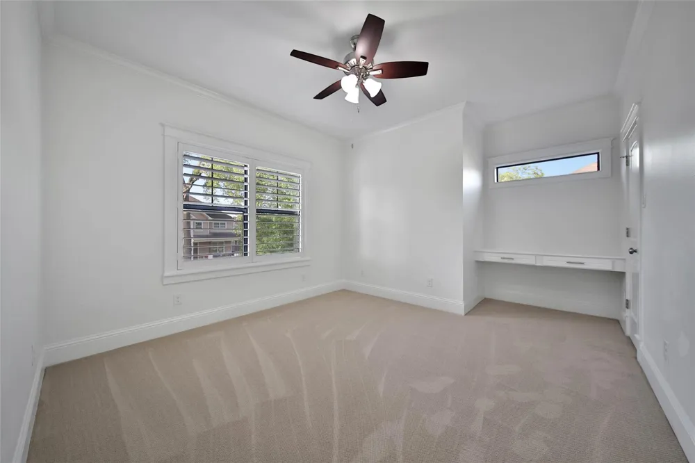 1236 Chamboard Lane Houston, TX 77018