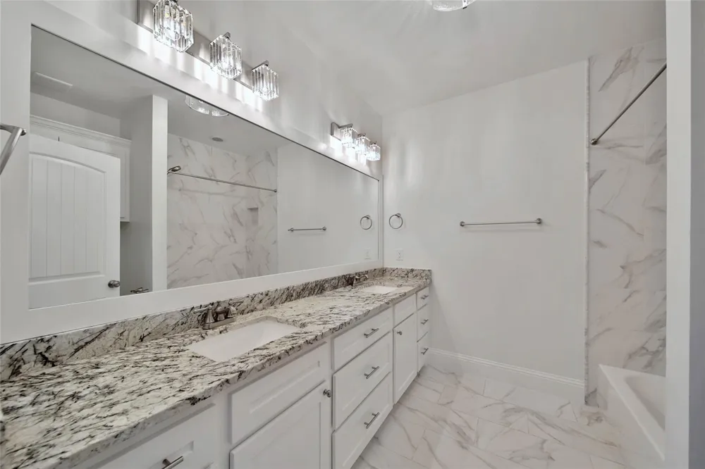 1236 Chamboard Lane Houston, TX 77018