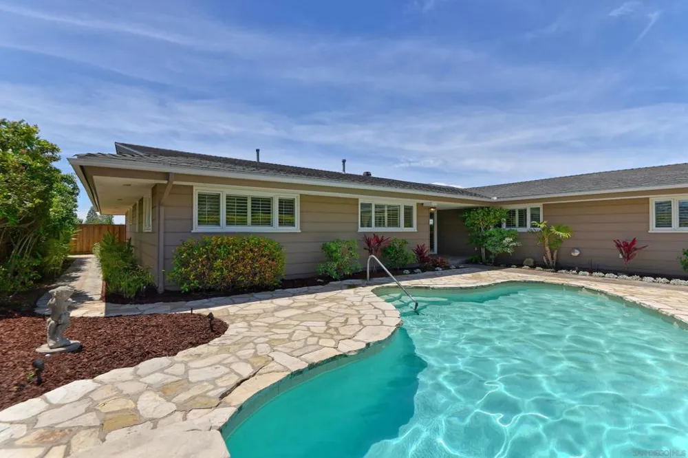 1681 Paseo Bonita La Jolla, CA 92037