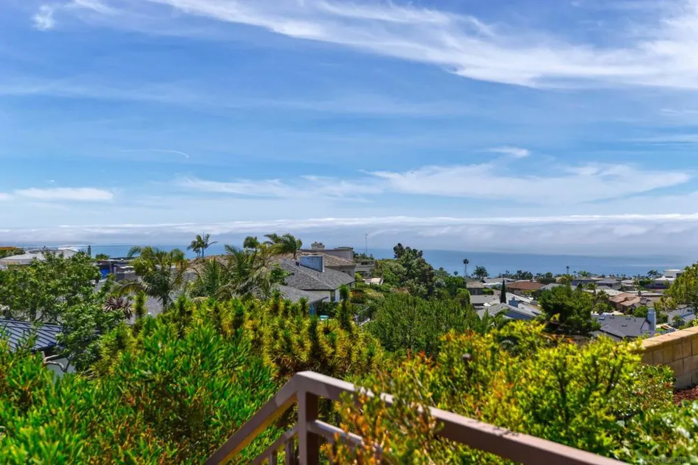 1681 Paseo Bonita La Jolla, CA 92037