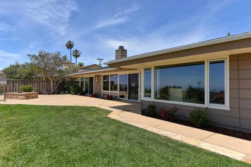 1681 Paseo Bonita La Jolla, CA 92037