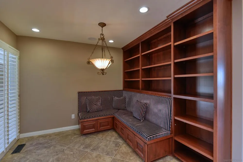 1681 Paseo Bonita La Jolla, CA 92037