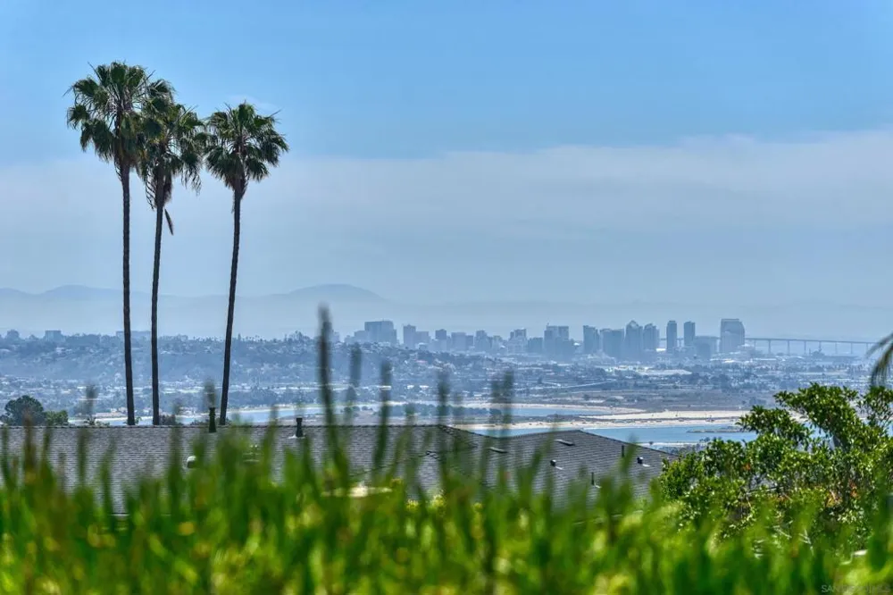 1681 Paseo Bonita La Jolla, CA 92037