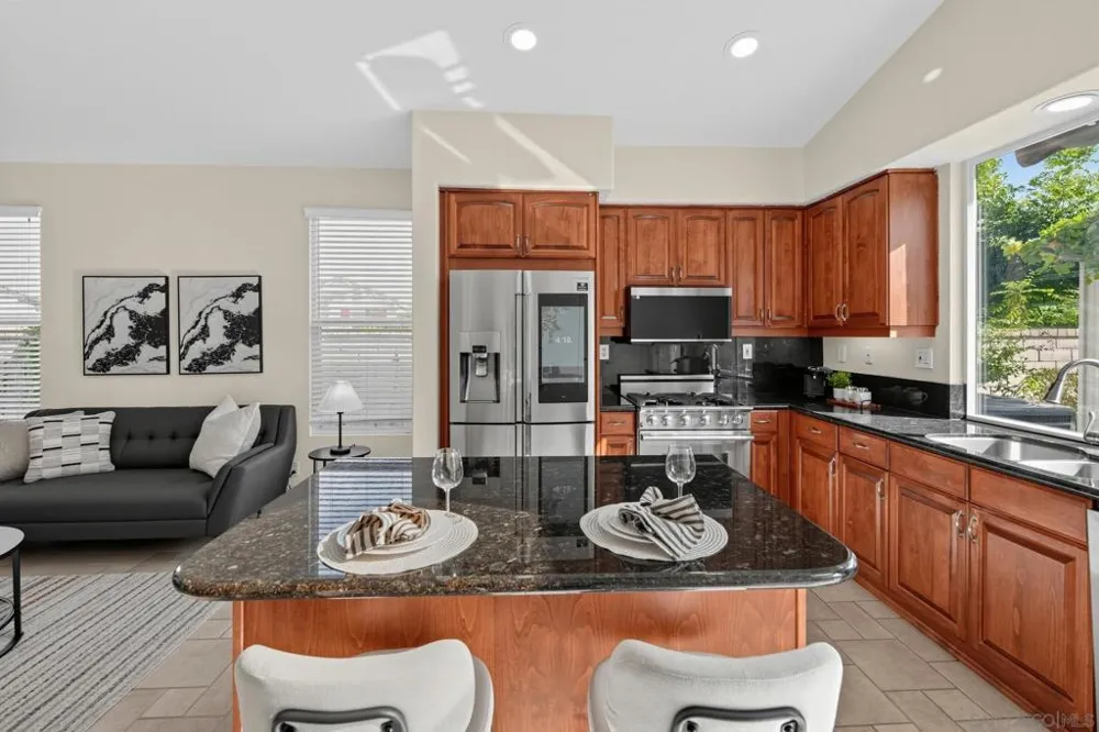6268 Canyon Bluff Ct San Diego, CA 92121