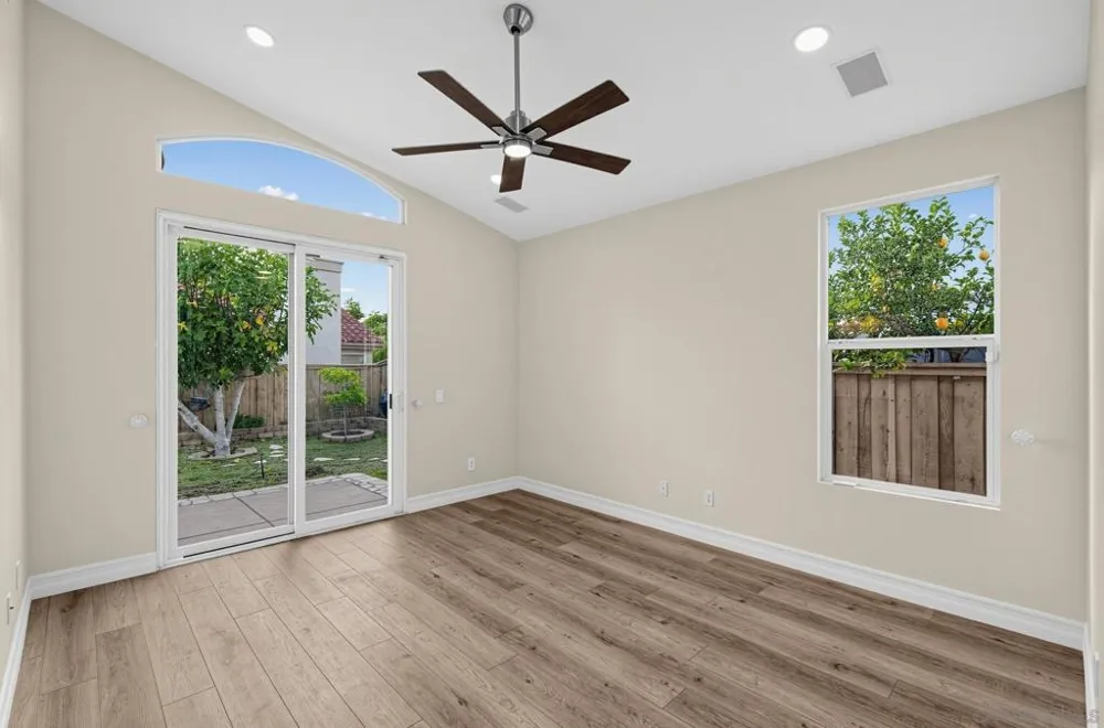 6268 Canyon Bluff Ct San Diego, CA 92121