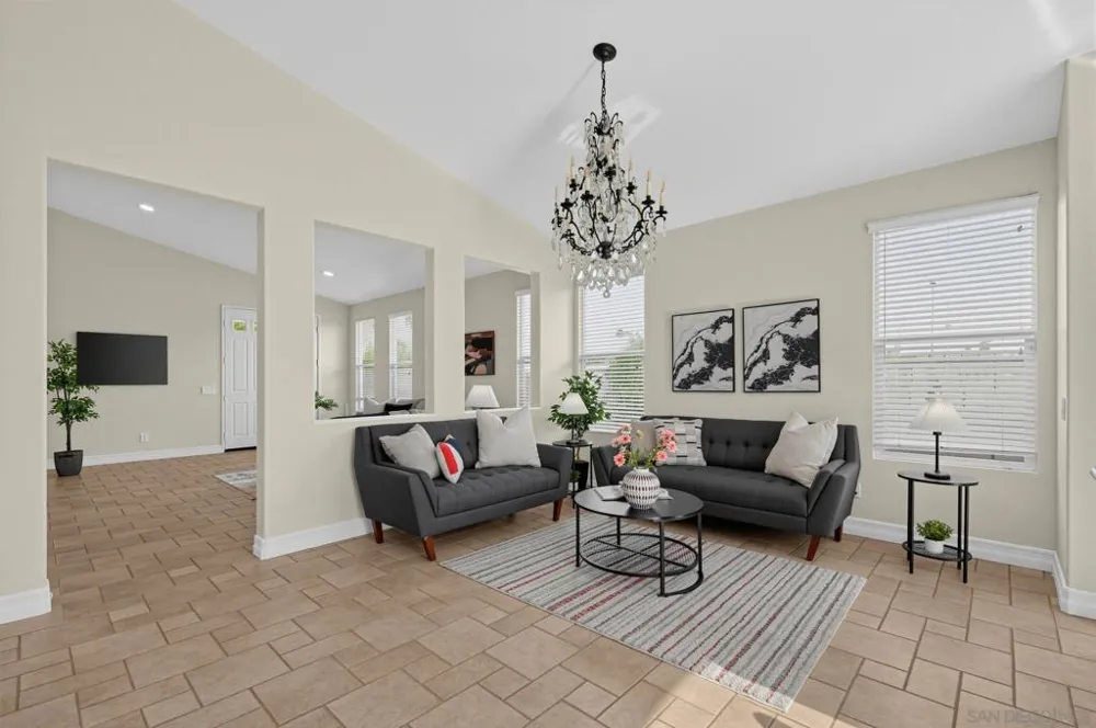 6268 Canyon Bluff Ct San Diego, CA 92121