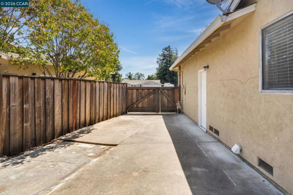 2130 Debra Ct Pittsburg, CA 94565