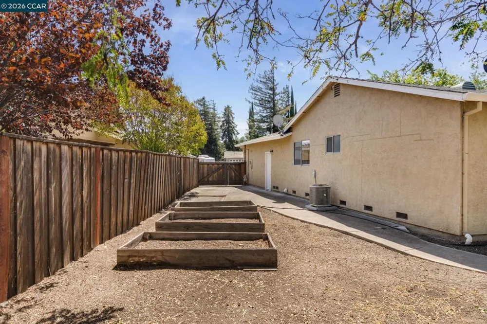 2130 Debra Ct Pittsburg, CA 94565