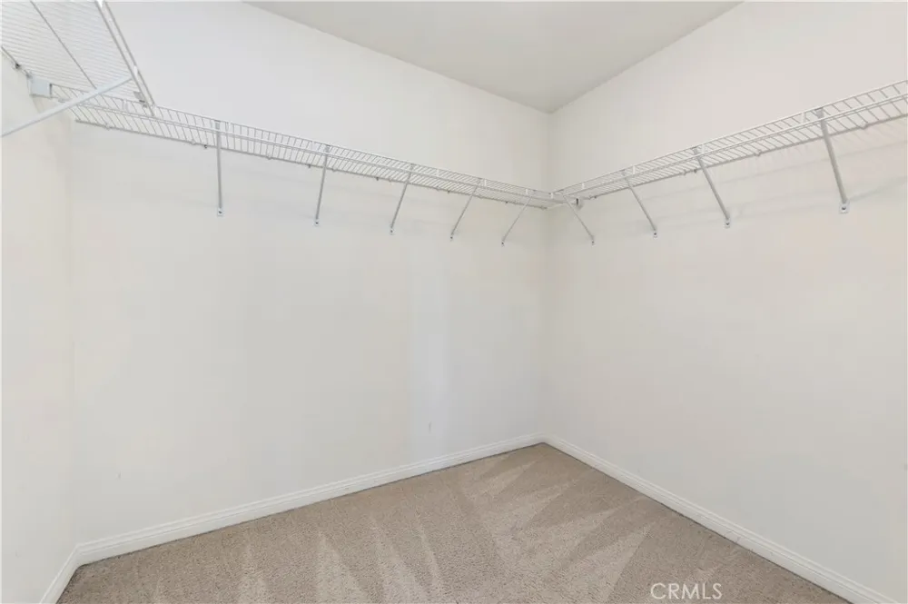 15834 Vienna Fontana, CA 92336