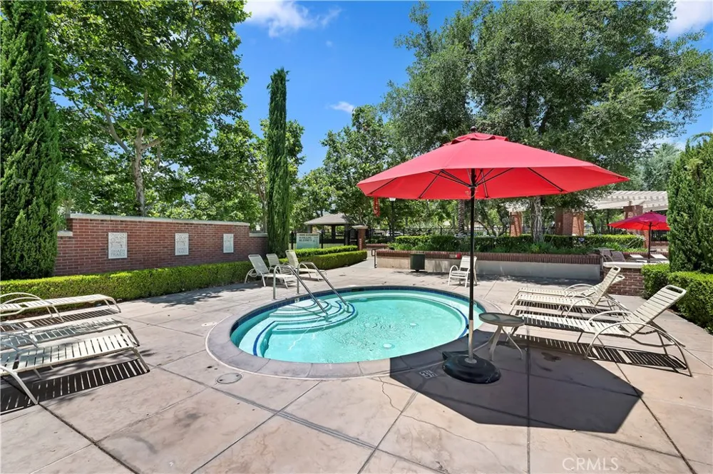 15834 Vienna Fontana, CA 92336