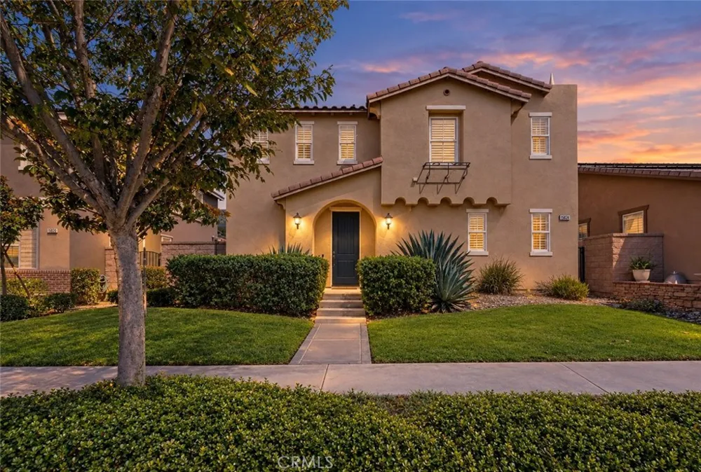 15834 Vienna Fontana, CA 92336