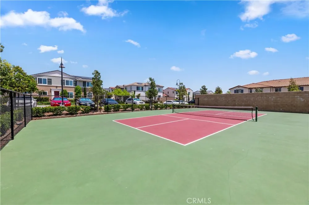 15834 Vienna Fontana, CA 92336