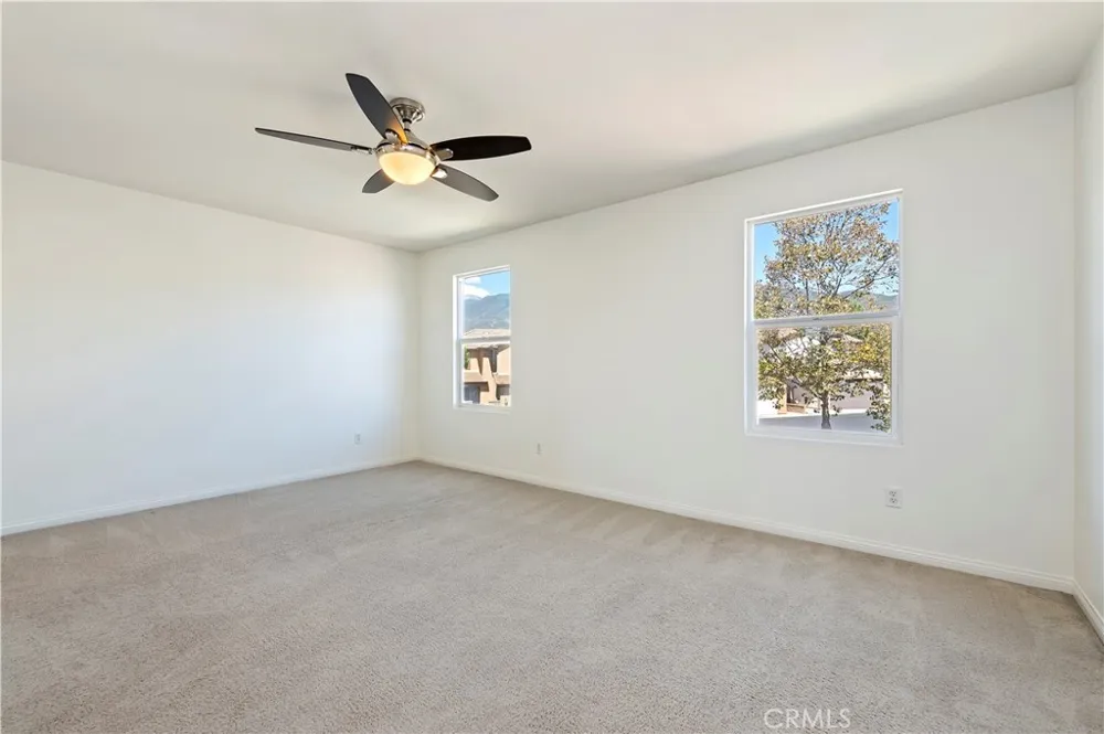 15834 Vienna Fontana, CA 92336
