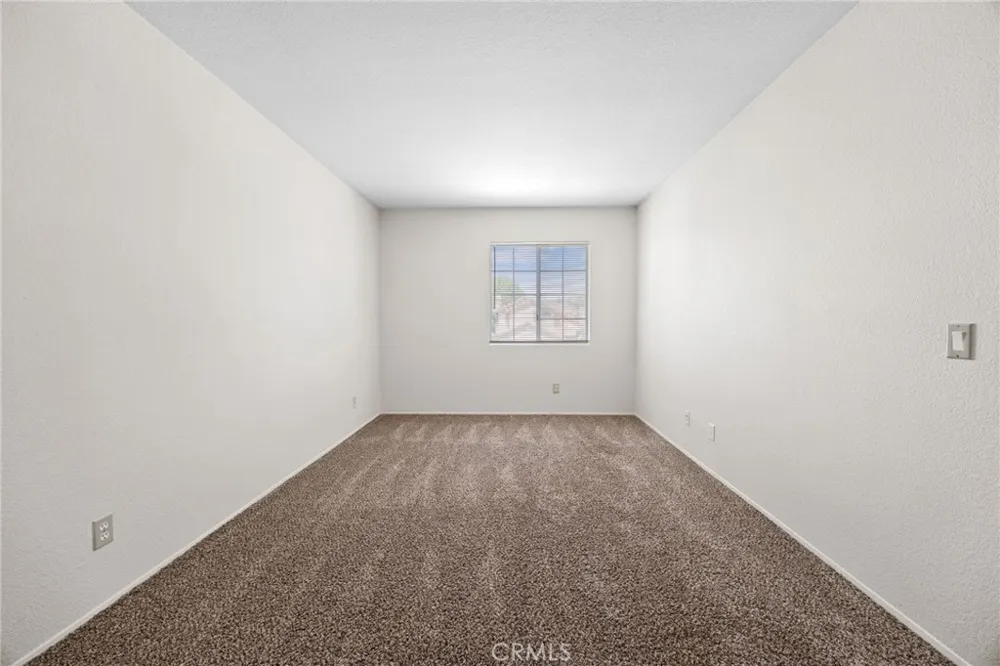 2561 Jeffery Hemet, CA 92545