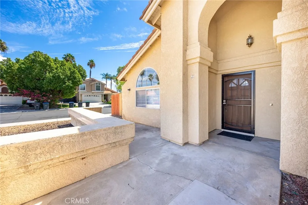 2561 Jeffery Hemet, CA 92545