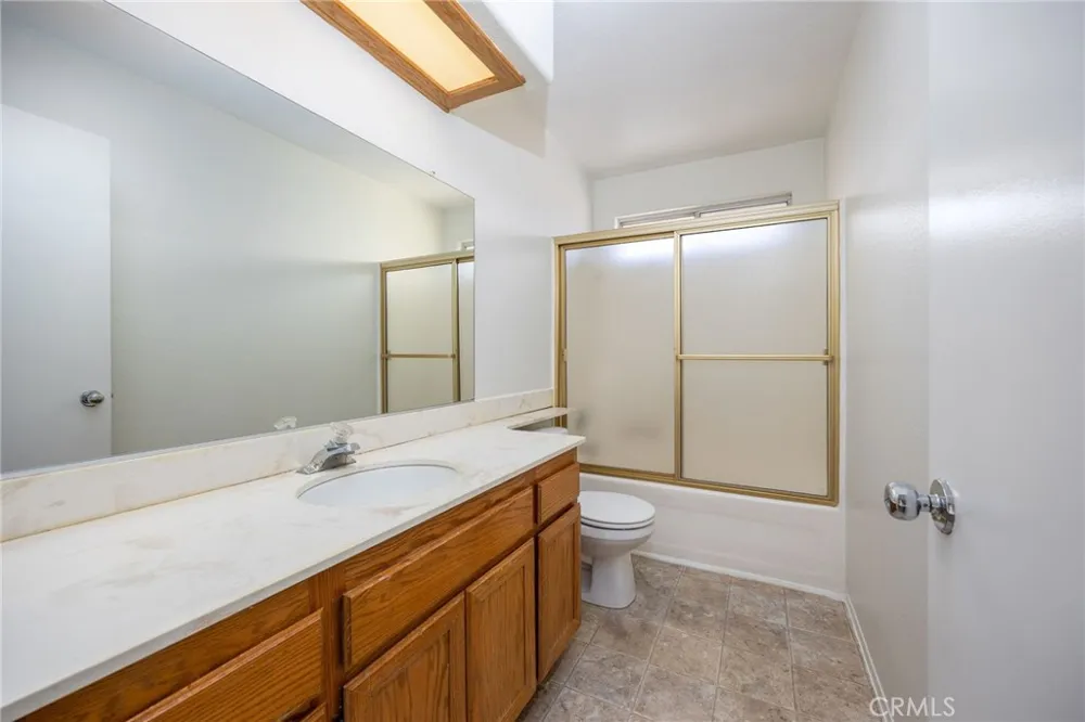 2561 Jeffery Hemet, CA 92545