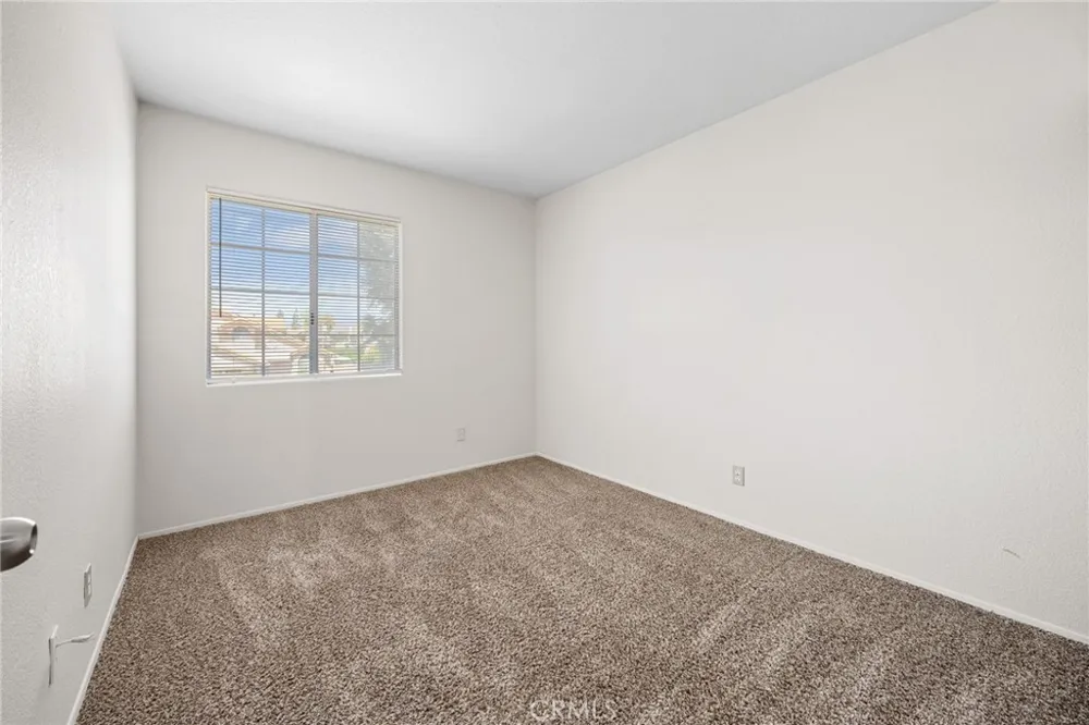 2561 Jeffery Hemet, CA 92545
