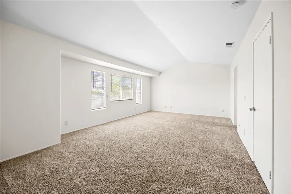 2561 Jeffery Hemet, CA 92545