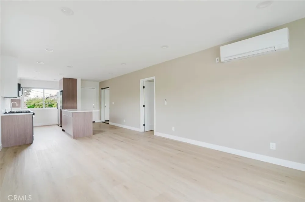3406 Garden #6 Los Angeles, CA 90039