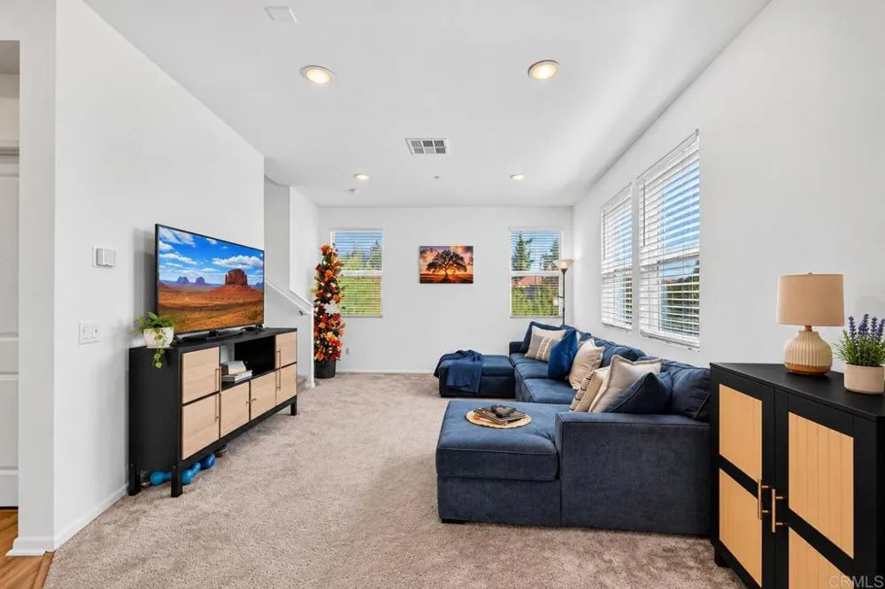 402 Carina Glen Escondido, CA 92029