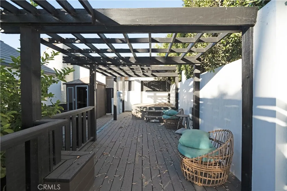 2650 Lisco Place Los Angeles, CA 90046