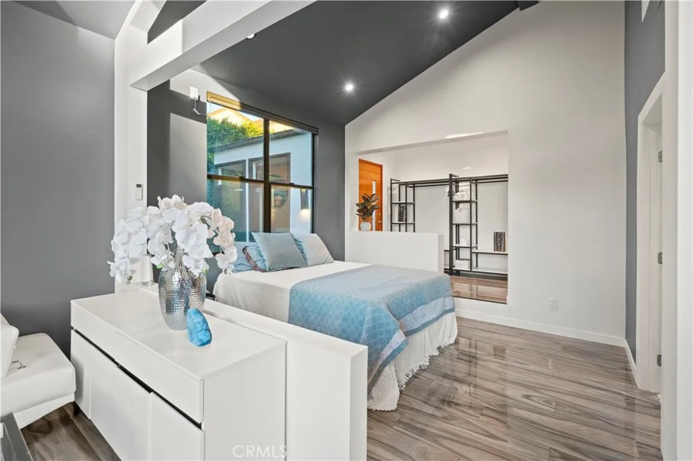 2650 Lisco Place Los Angeles, CA 90046