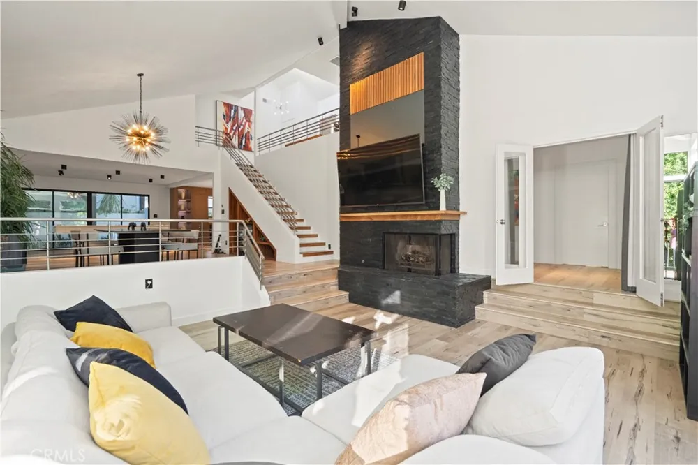 2650 Lisco Place Los Angeles, CA 90046