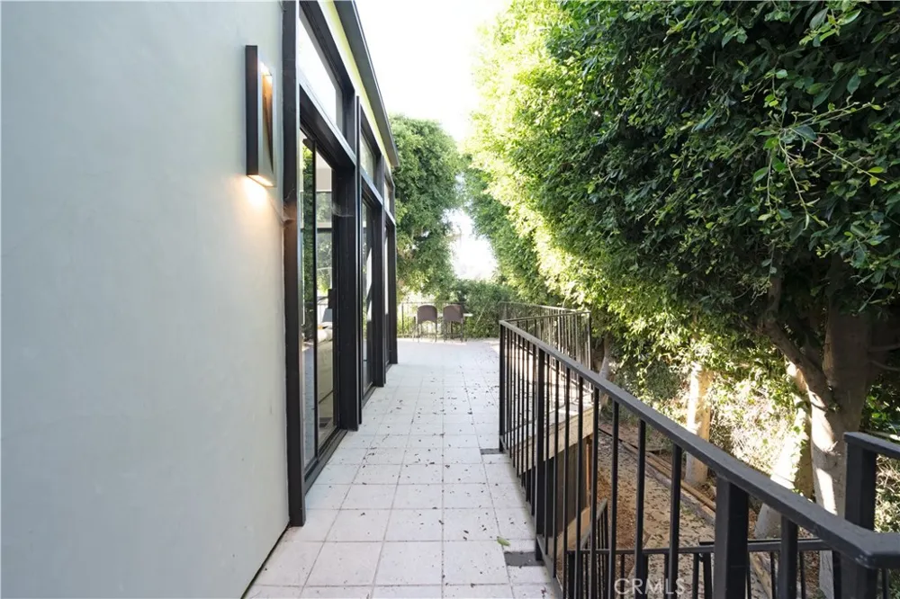 2650 Lisco Place Los Angeles, CA 90046