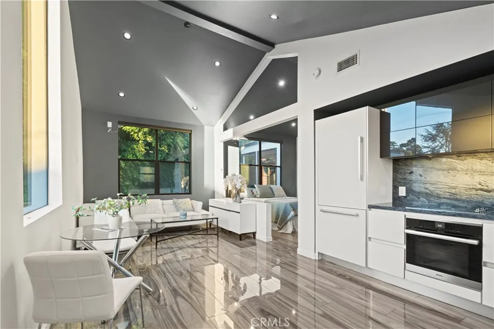 2650 Lisco Place Los Angeles, CA 90046