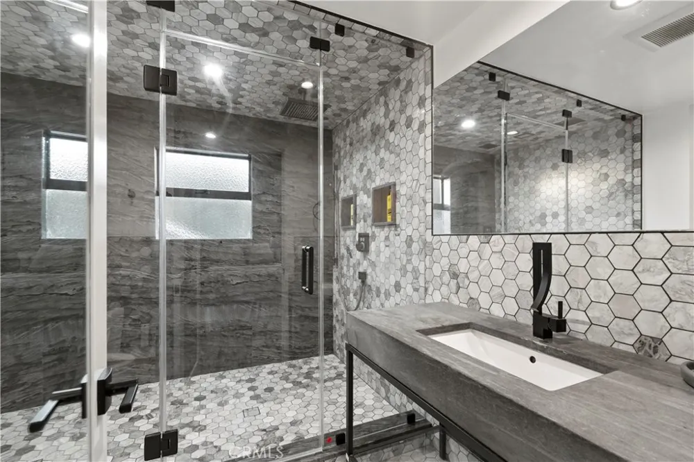 2650 Lisco Place Los Angeles, CA 90046