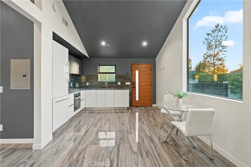 2650 Lisco Place Los Angeles, CA 90046