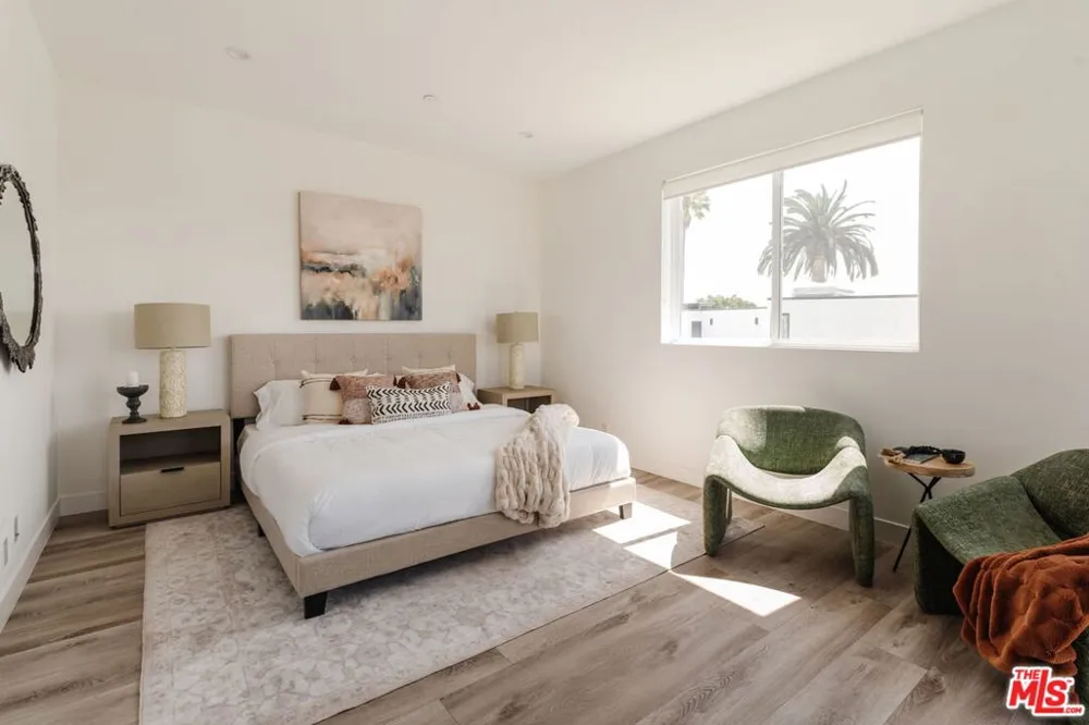 4916 S Centinela Avenue Los Angeles, CA 90066
