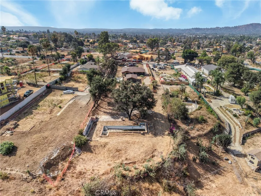 461 W Loma Alta Altadena, CA 91001