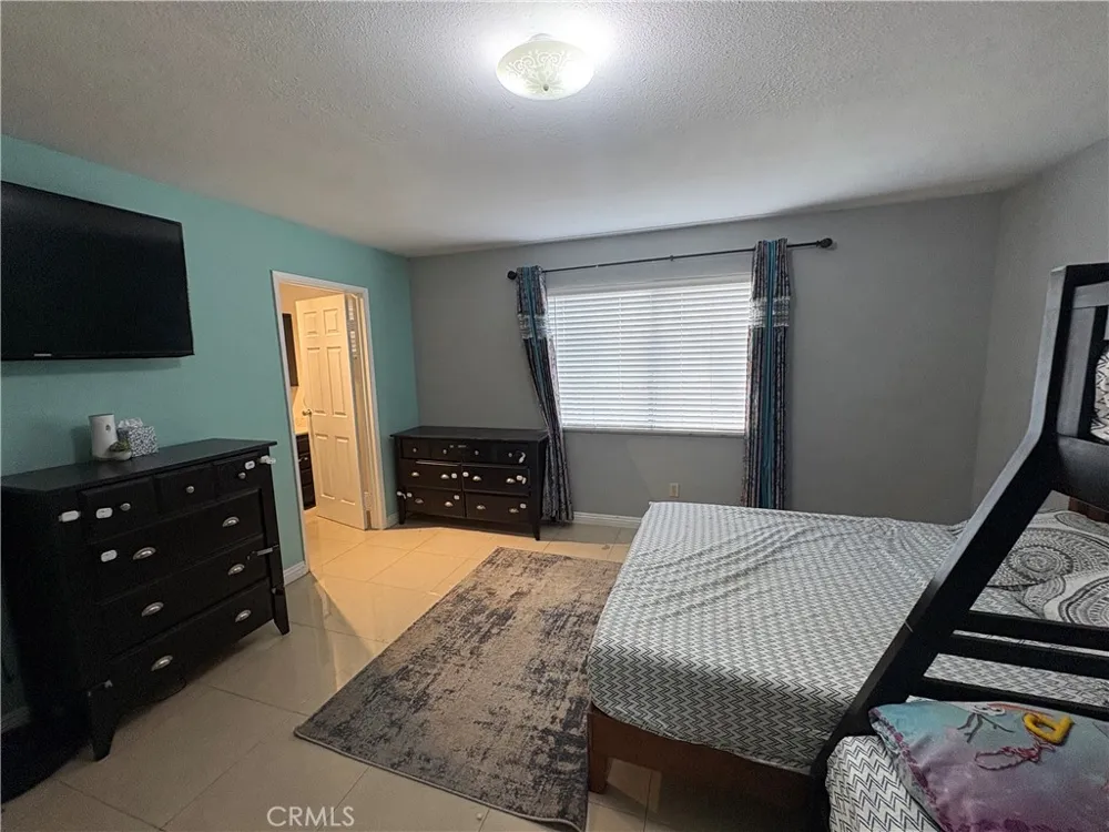 12433 Laurel Avenue Whittier, CA 90605