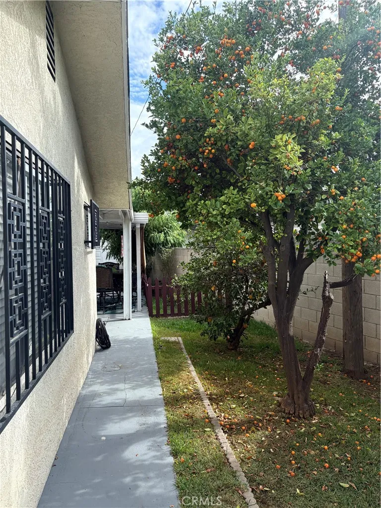 12433 Laurel Avenue Whittier, CA 90605