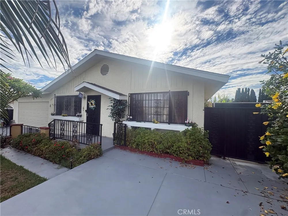 12433 Laurel Avenue Whittier, CA 90605