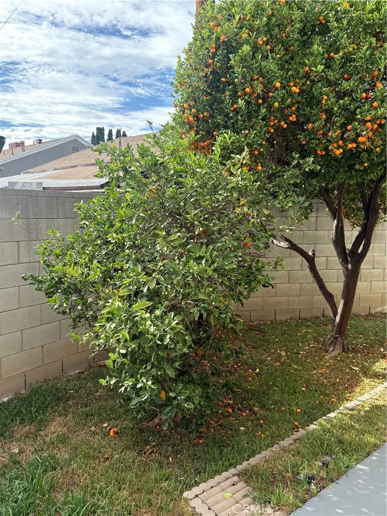 12433 Laurel Avenue Whittier, CA 90605
