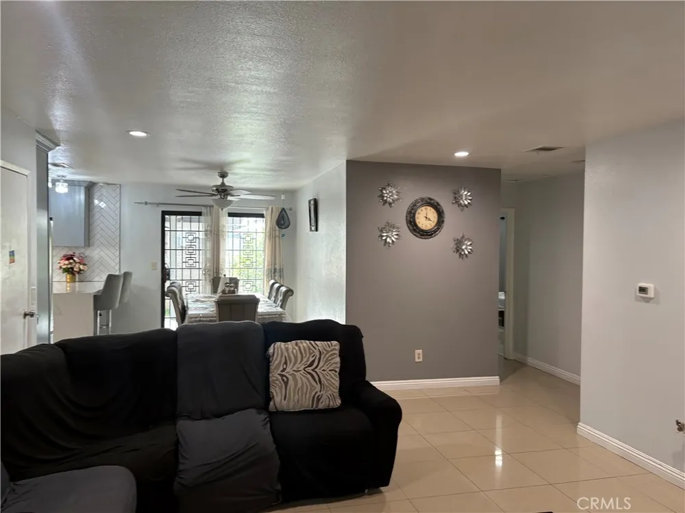12433 Laurel Avenue Whittier, CA 90605