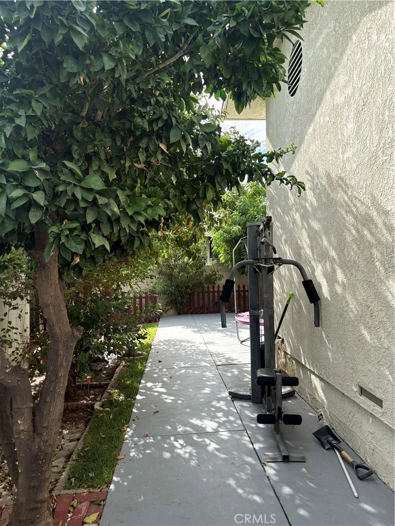 12433 Laurel Avenue Whittier, CA 90605