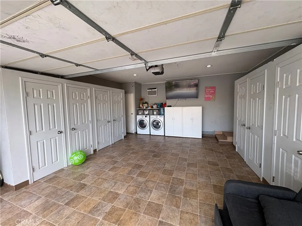 12433 Laurel Avenue Whittier, CA 90605
