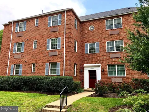 1734 W ABINGDON DRIVE #202