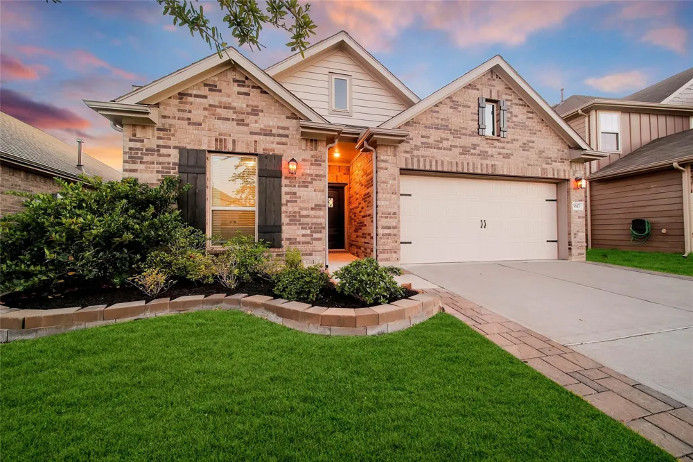 5817 Hedwig Hill Lane Katy, TX 77493