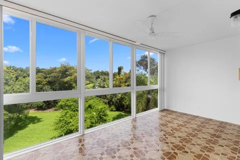 4062 OAKRIDGE F #4062