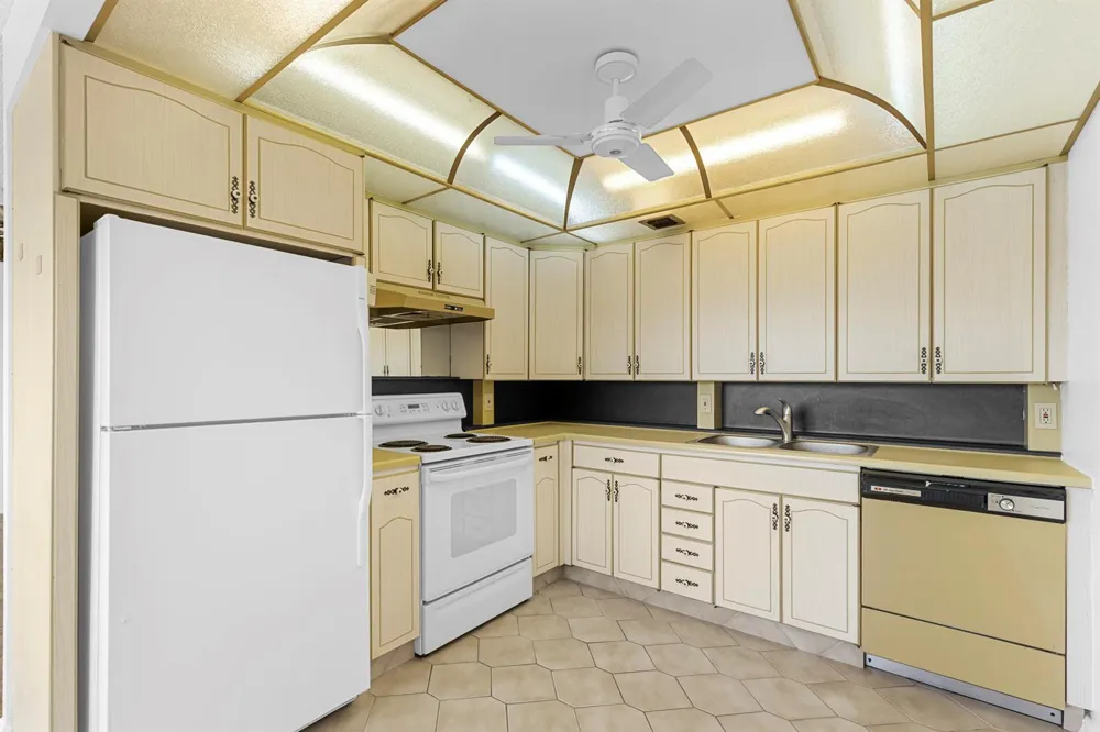 4062 OAKRIDGE F #4062 Deerfield Beach, FL 33442