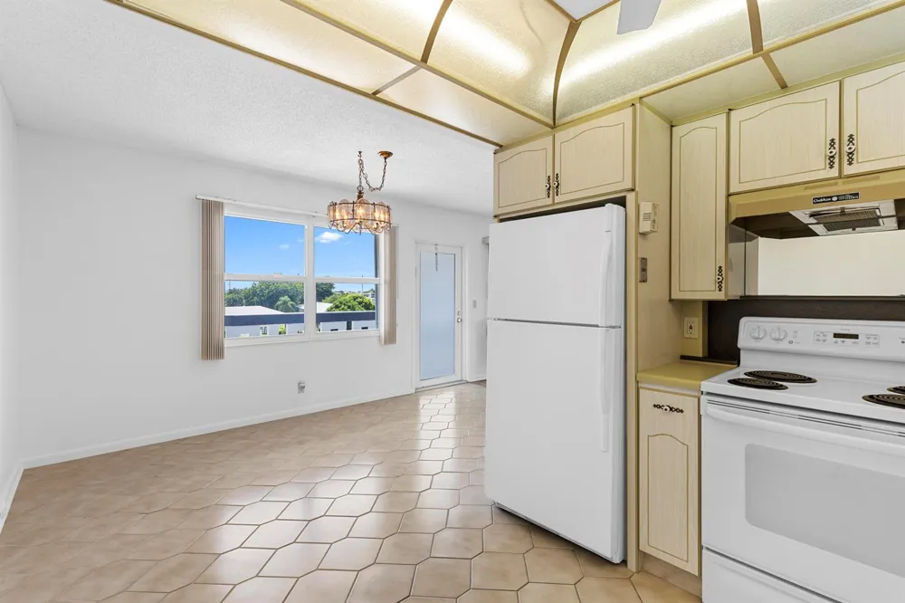 4062 OAKRIDGE F #4062 Deerfield Beach, FL 33442