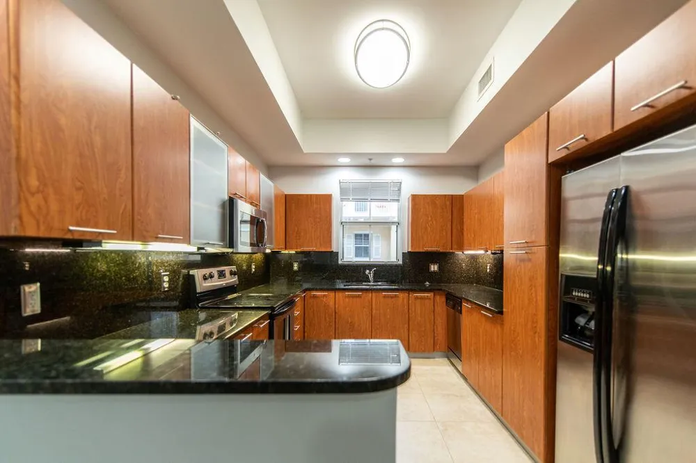2326 Vintage Circle Lighthouse Point, FL 33064