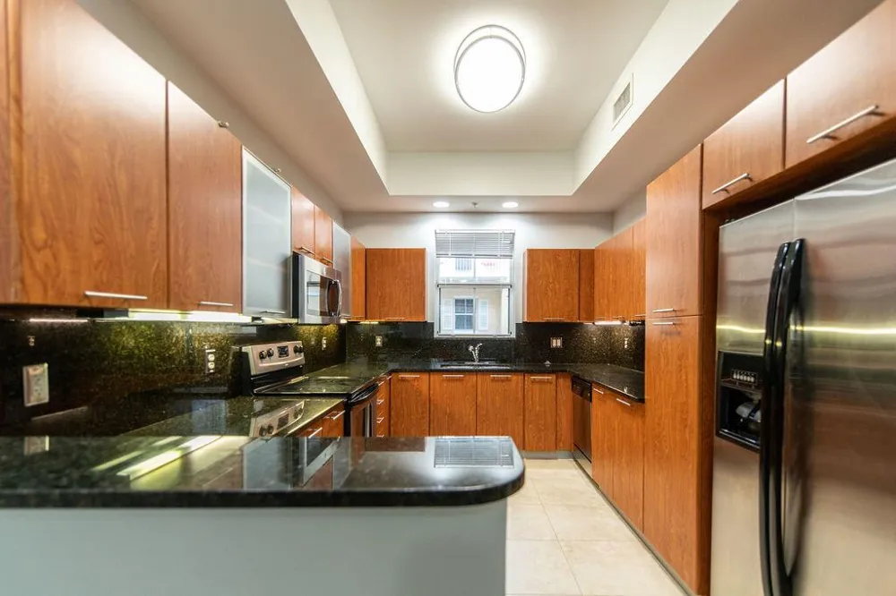 2326 Vintage Circle Lighthouse Point, FL 33064