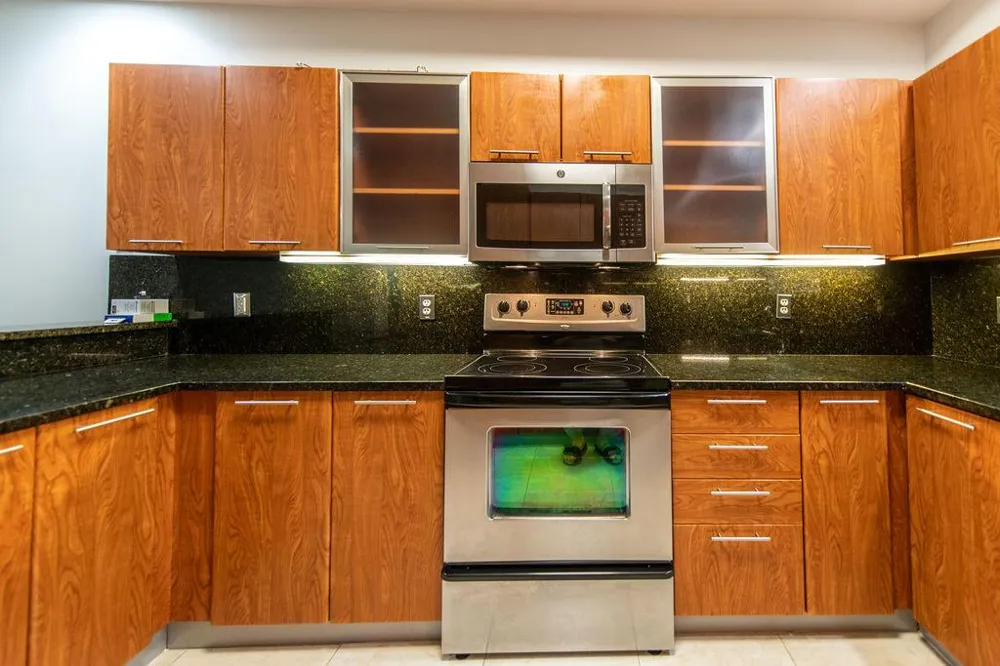 2326 Vintage Circle Lighthouse Point, FL 33064