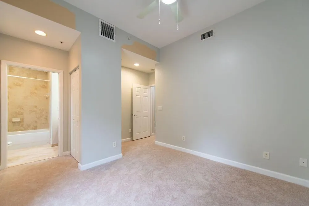 2326 Vintage Circle Lighthouse Point, FL 33064