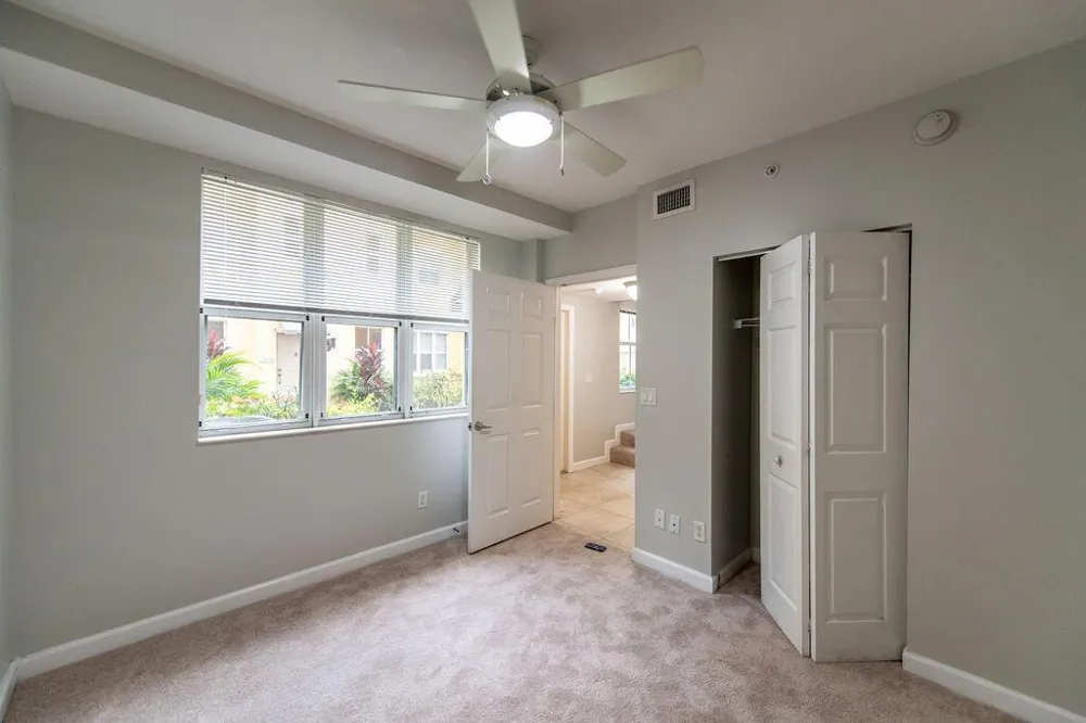 2326 Vintage Circle Lighthouse Point, FL 33064